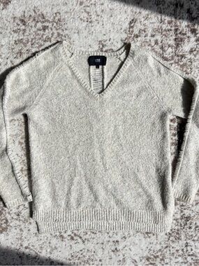 LINE the Label V-Neck Hollow Out/Distressed Cream Grey Sweater